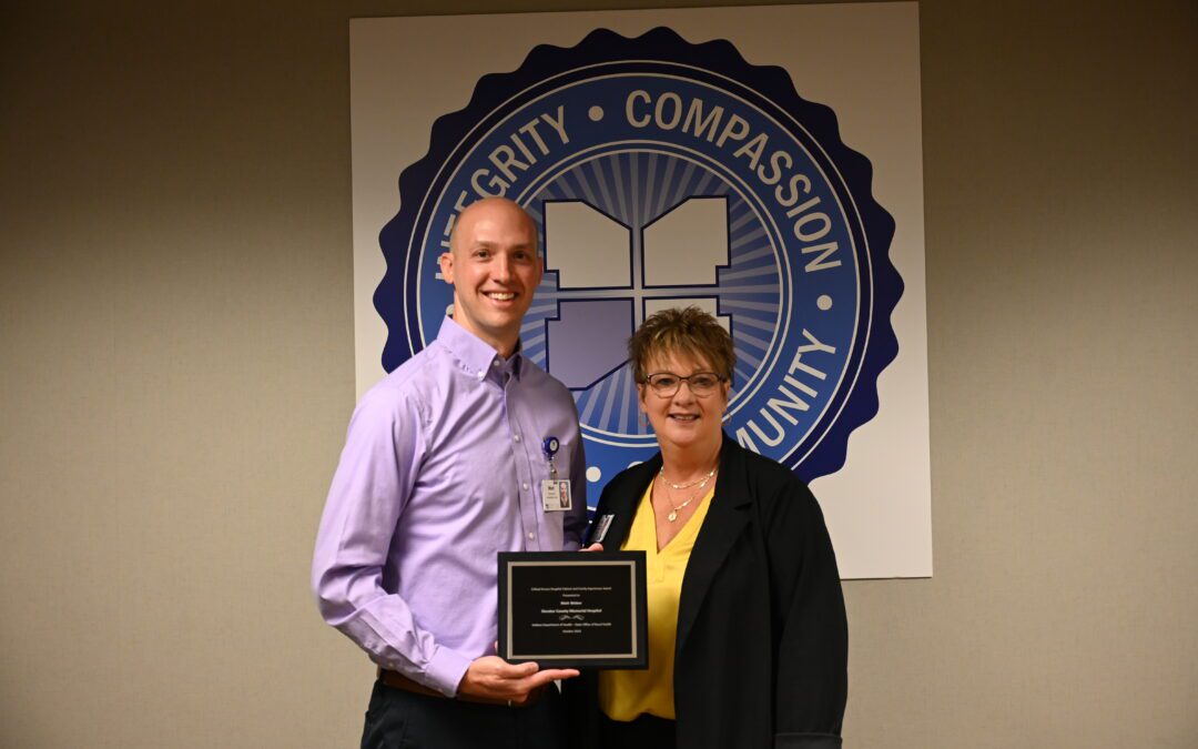 DCMH Matt Weber Receives Patient & Family Experience Award